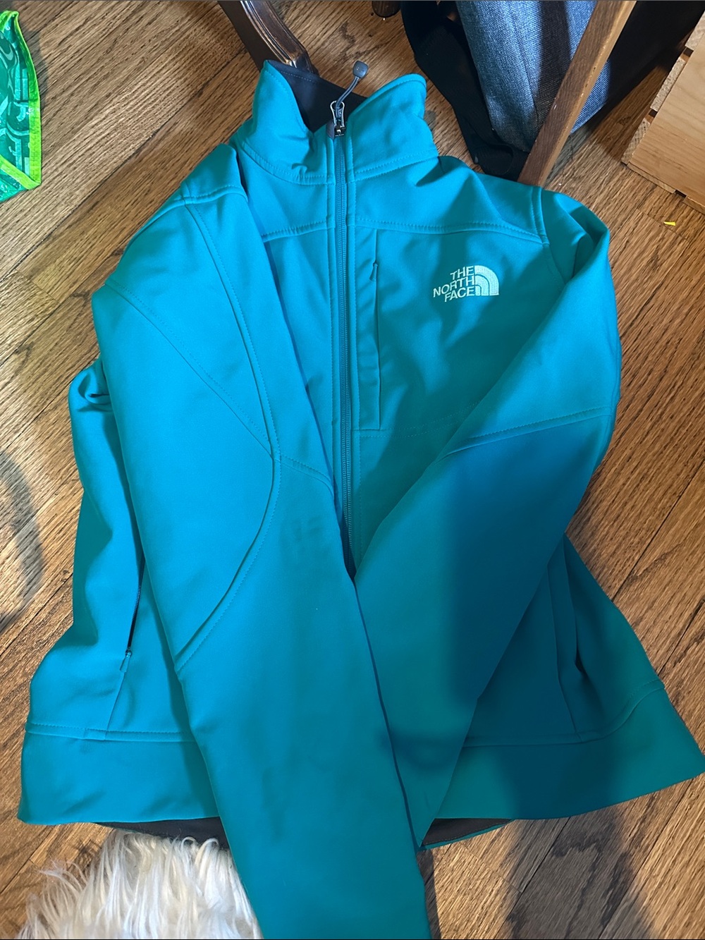 The North Face Women's Teal Full-Zip Softshell Jacket